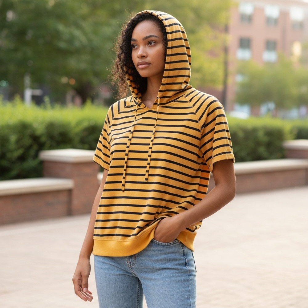 Easel Vibrant Mustard and Navy striped, size medium jersey.